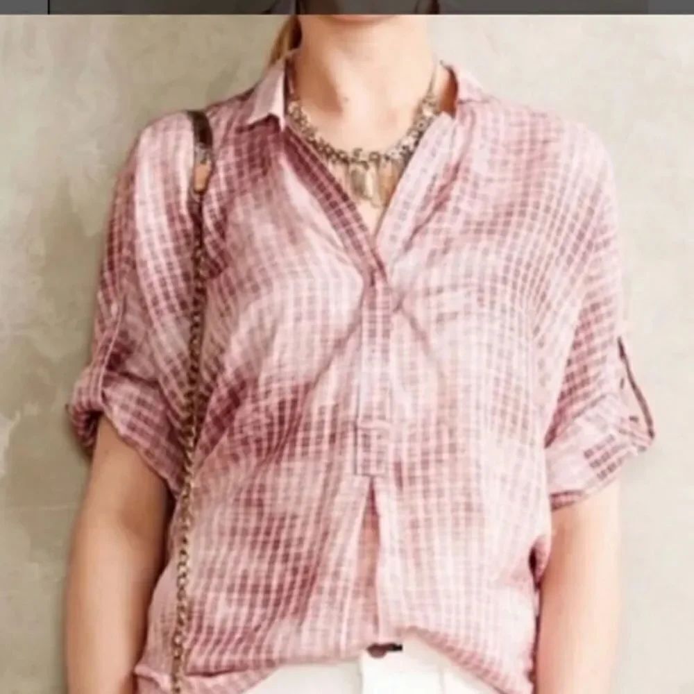 Anthrpologie Holding horses sunwashed acid wash red cream top sz small